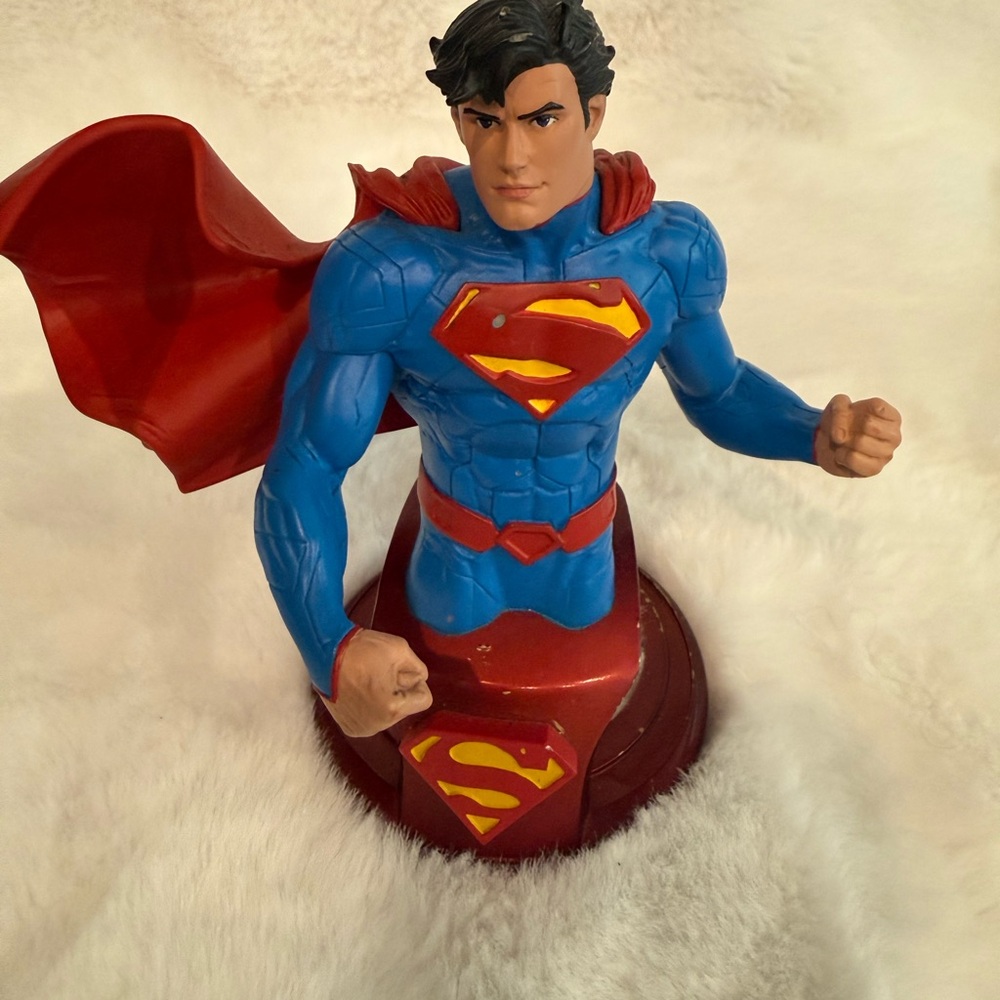 Superman Action Figure Bust (For collectors)
